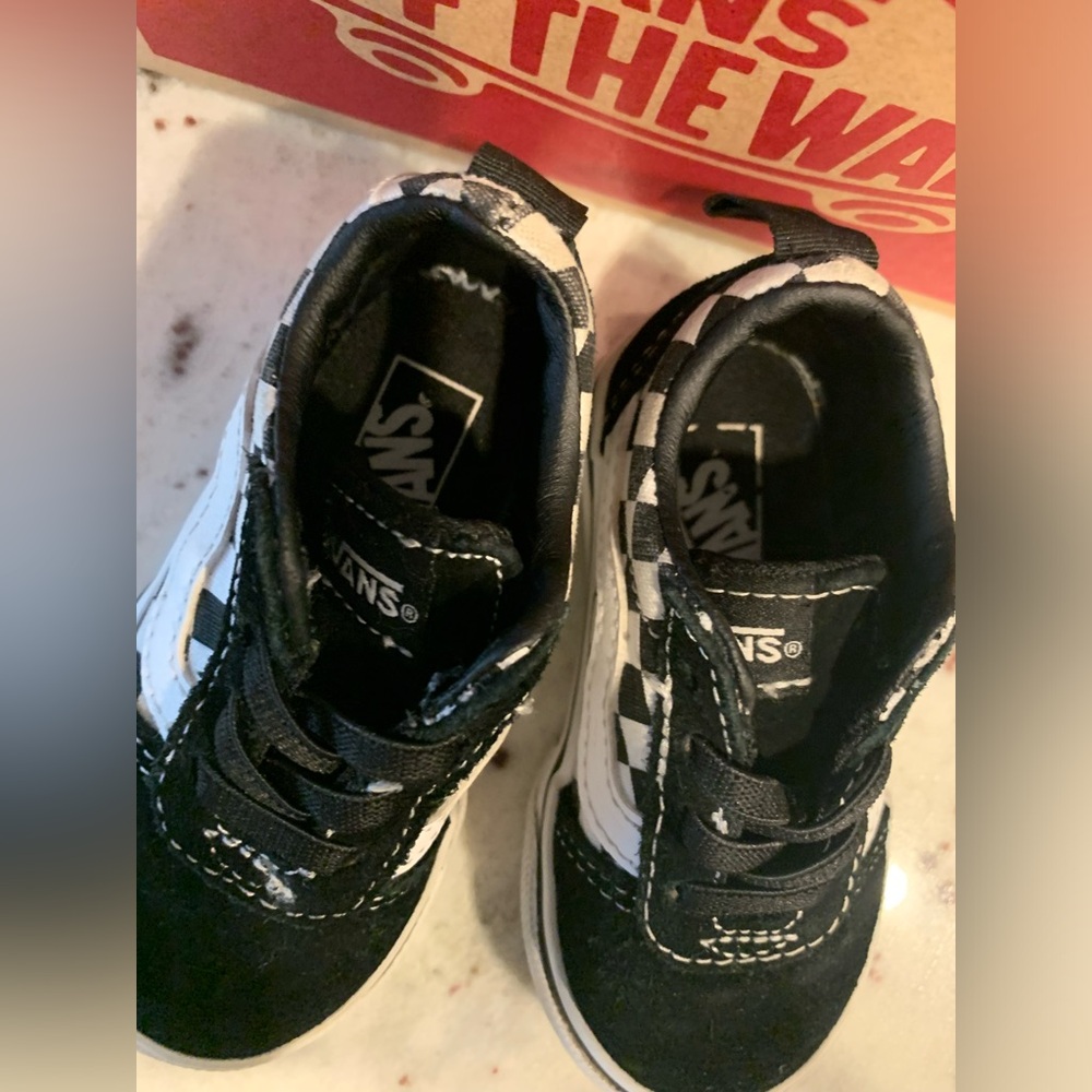 LIKE NEW/EUC Toddler VANS Old Skool Checkerboard - Picture 9 of 12